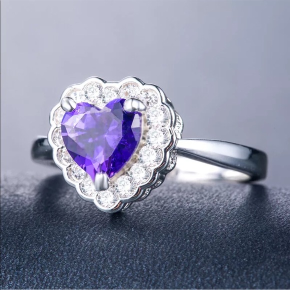 New Women’s 925 Silver Heart Amethyst Ring - Picture 2 of 3
